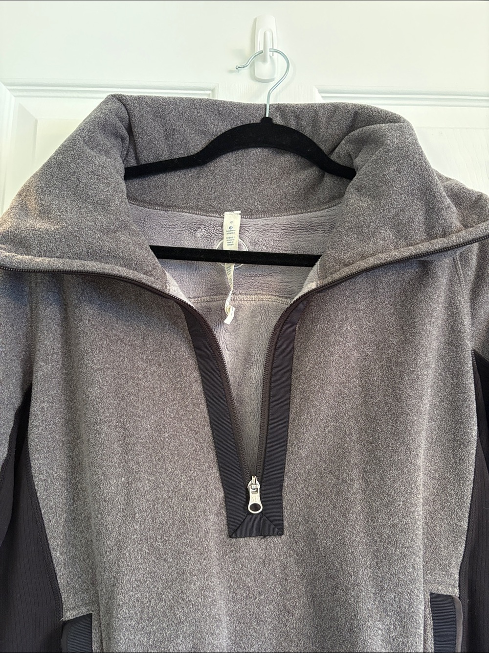 LULULEMON Women's Grey Quarter Zip Fleece Sweater - Picture 9 of 16